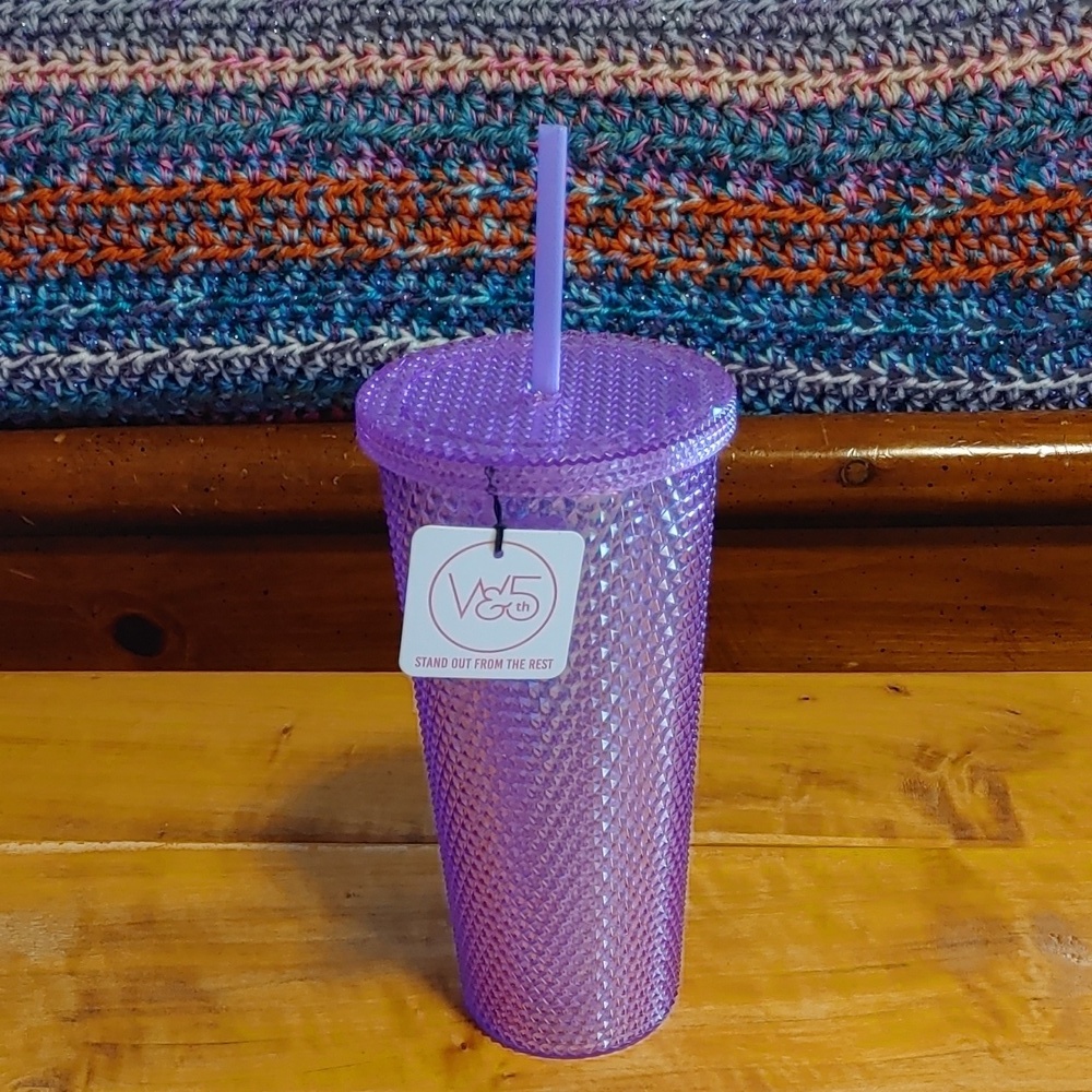 💚NWT LILAC DRINK TUMBLER
